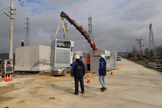 Düzce’de enerji altyapısını güçlendiren SEDAŞ inşaat çalışmaları.